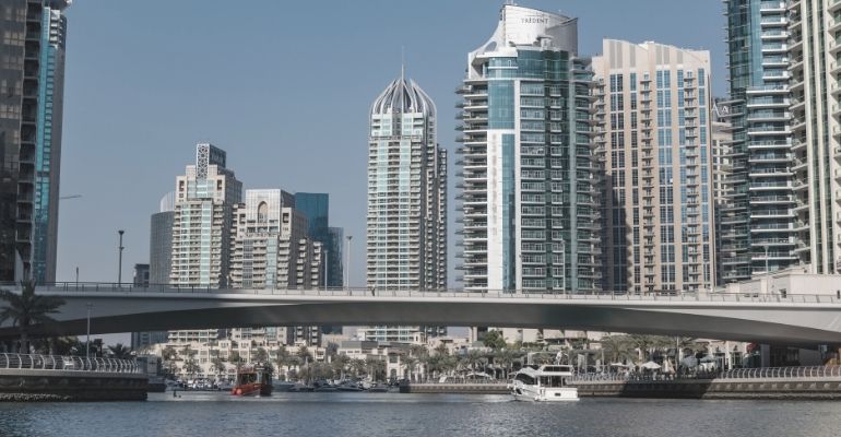 Dubai-real-estate-transactions-2021.jpg